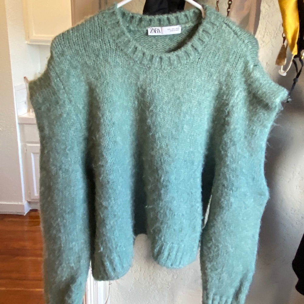 Zara Wool Sweater with pointed 80’s shoulders